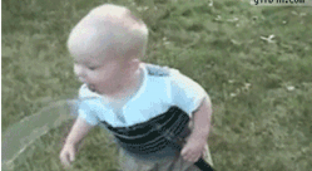 爆笑GIF 论吃货是如何养成的