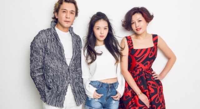才女!李咏的女儿14岁当编剧 曝李咏女儿法图麦颜值爆表