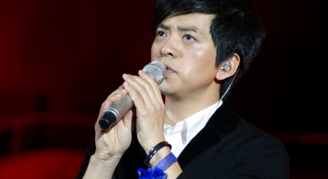 李健为什么不要孩子 李健老婆是孟小蓓吗
