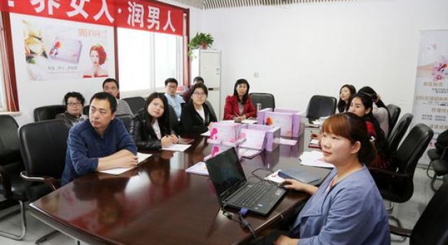论《新闻联播》重要性 员工不看《新闻联播》罚款100