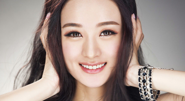 赵丽颖何炅竟然当众接吻 那层关系就要被捅破?