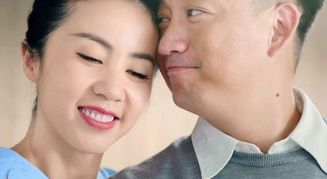 黄磊三胎儿子出生 发文表白妻子孙莉