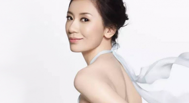 贾静雯放Bo妞霸气照 回应传闻:有些媒体人很可悲