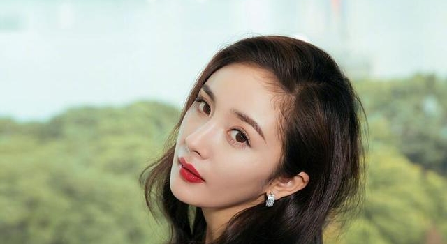 杨幂首次回应感情生活 为何会有人说刘恺威一定不敢看