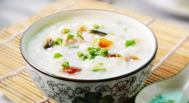 皮蛋瘦肉粥的做法 佛系养生从早餐开始