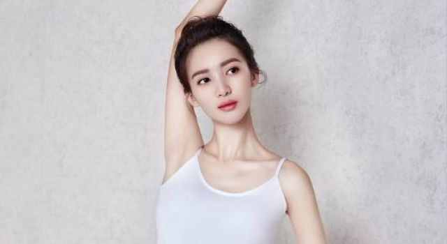 金晨七夕晒照秀爱 邓伦金晨复合了?