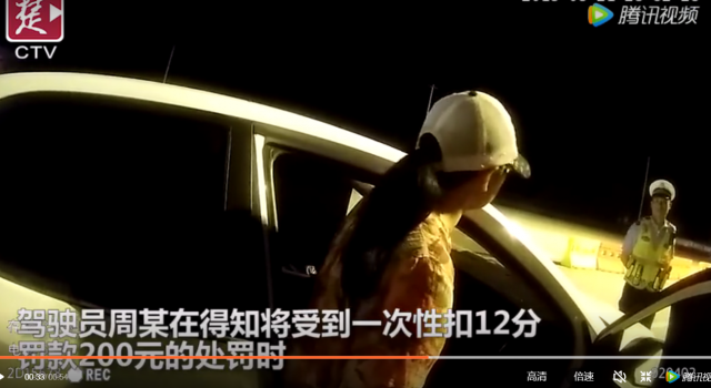 女司机高速逆行(图)视频曝光太惊险了!“史诗级”马路杀手!