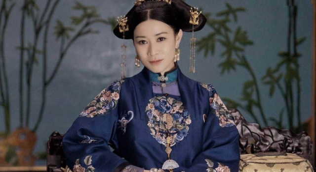佘诗曼回应延禧片酬:传言有人信就会成真 拍得开心就好