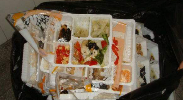 江西营养餐发霉 宣传部门仍称未发现食物中毒病例