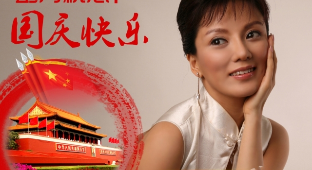 彭丹助理回应撞车?她是迈巴赫劳斯莱斯相撞视频主角!