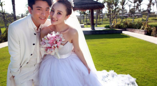 李小璐删结婚照 李小璐贾乃亮离婚了?怎会落得如此!