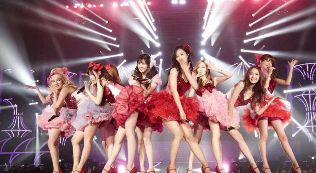 少女时代合体为Tiffany庆生 90后粉过的明星都老了吗?