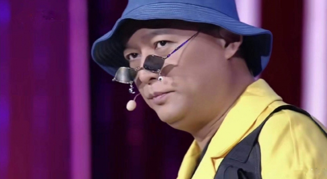 孟非的时尚穿搭 孟大爷跻身潮流最前沿 你还在等什么?