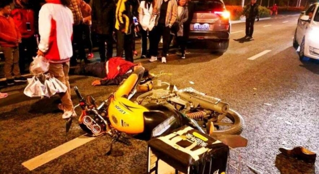 司机付3千医药费反被家属怼 这么点好意思拿出手?