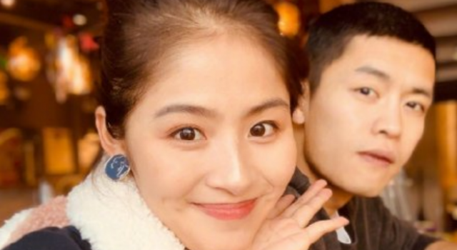 宁桓宇结婚 甜蜜晒结婚照 比女方大4岁
