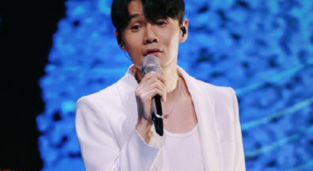 李荣浩 终于见到观众了 近照暴瘦明显 网友:真憋坏了