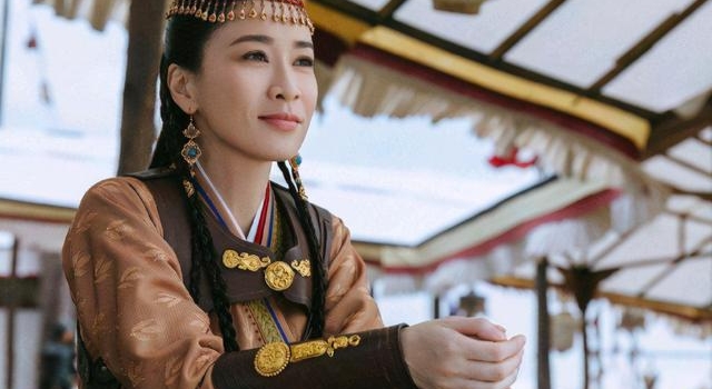 千万别和佘诗曼搭戏,演技太好,衬得女主太弱