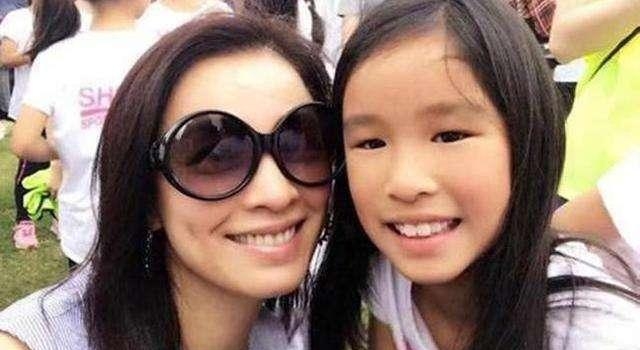 为何张庭的儿子帅气,女儿却一言难尽