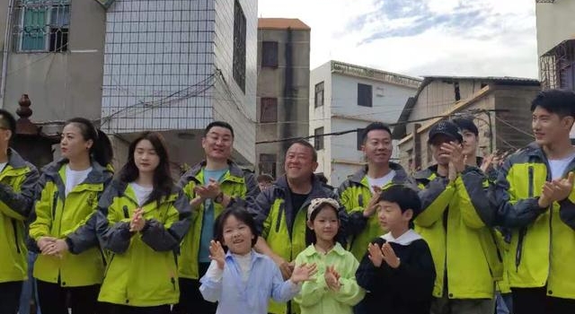电影《全城风暴》在石狮开机香港著名影视演员曾志伟领衔主演