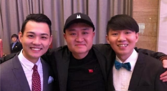 卢鑫玉浩的主流相声之路,被苗阜断了念想,未来何去何从?