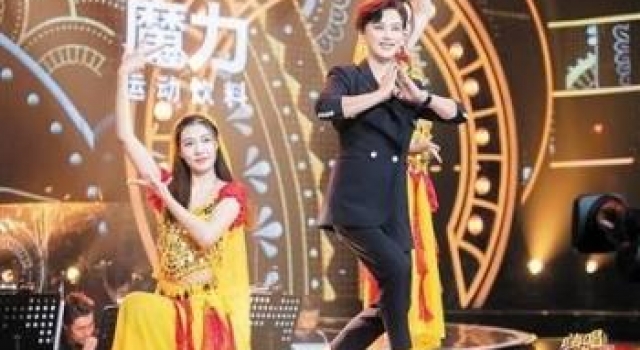 57岁“甜歌皇后”李玲玉再唱《天竺少女》引回忆杀