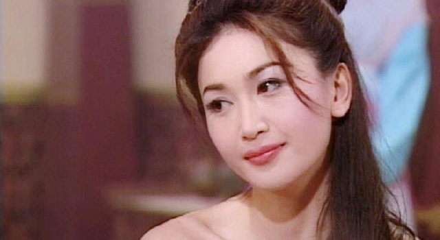 54岁温碧霞再扮妲己!风姿不逊当年 网友:真的不是剧照?