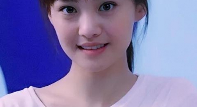 郑爽出道前的照片真的是太漂亮了