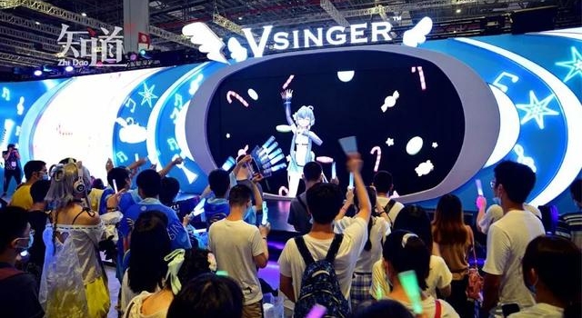 爆红的虚拟偶像,会取代流量明星吗?