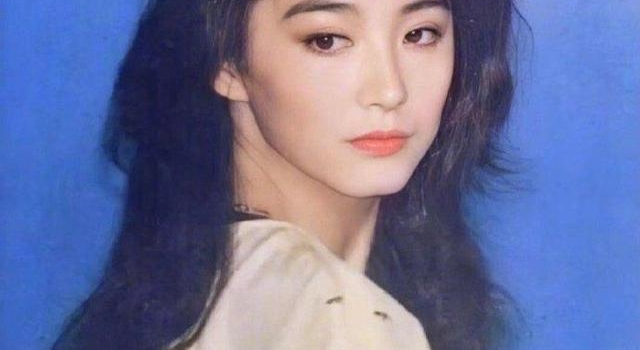 谁说美人爱睡美容觉?林青霞60%的微博都是凌晨发的