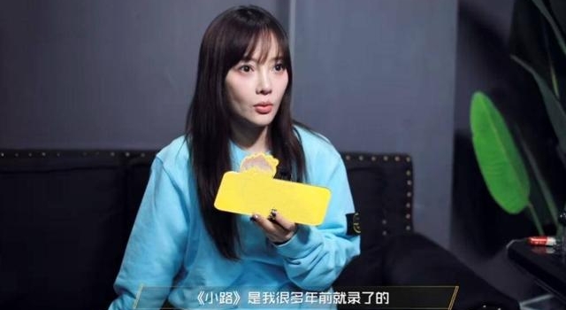 离婚1年后李小璐自曝感情状况,面对争议直言无所谓,无惧被唱衰