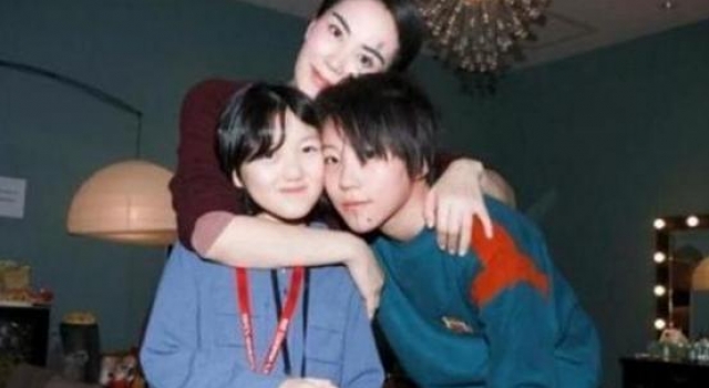 王菲:为何她拼命争取窦靖童抚养权,却不选择李嫣?