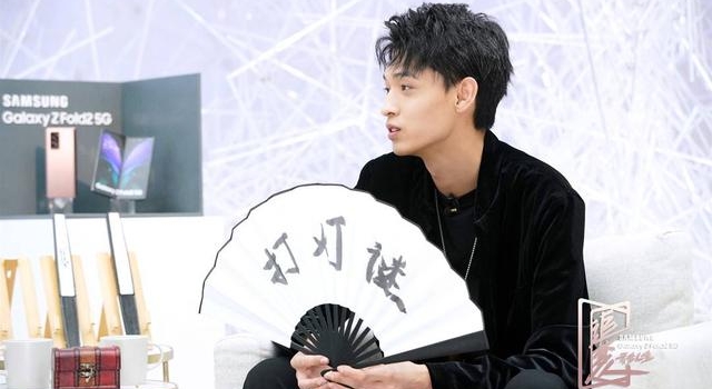 相声演员秦霄贤上综艺回应拆对风波,畅谈走红背后的故事