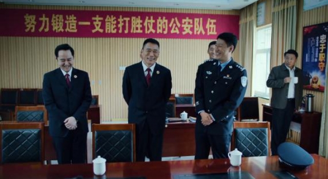 《巡回检察组》总制片回应剧中广告:已改正,后续干净利落播出