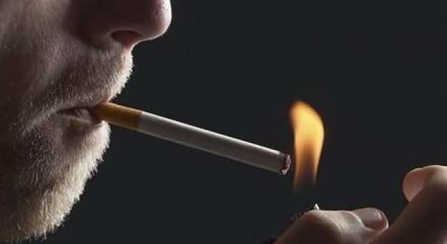 厦门乘客抽烟动车被迫紧急停运！