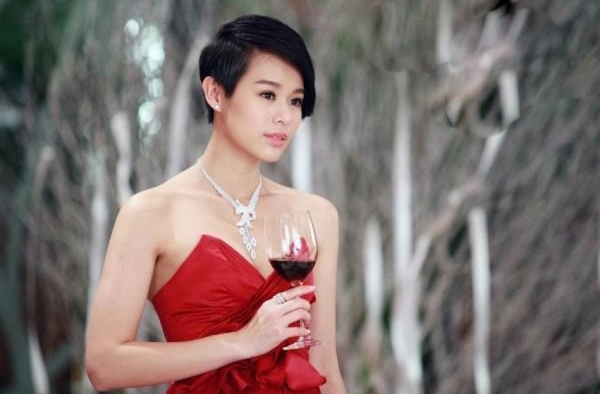胡杏儿老公是谁?恋爱不足半年为何能“闪娶”美人归?