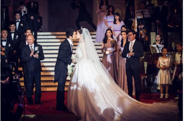 周董和教主的婚礼太俗气?明年要补办婚礼的陈升如是说