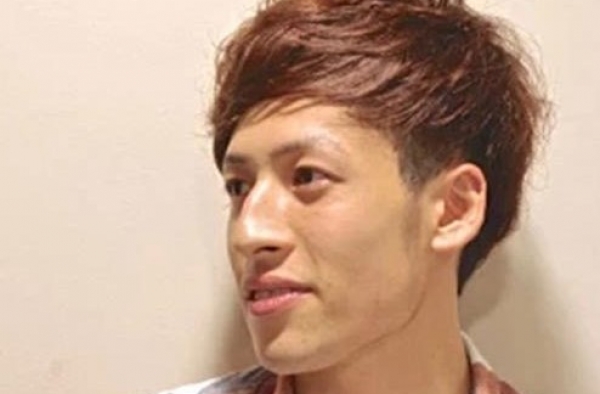日系男生斜刘海发型 换个发型宅男就能变帅哥
