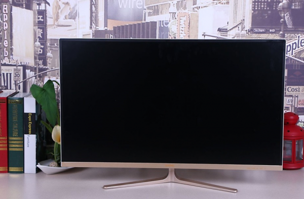全新三色显示器N10Plus 上演蝙蝠侠大战超人