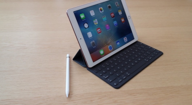 尺寸缩水的新版iPad Pro高清大图上手体验