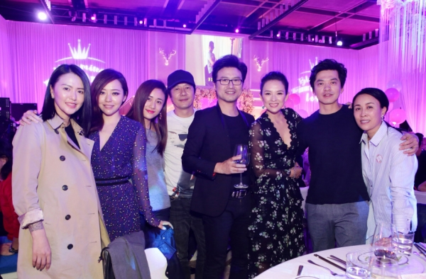 汪峰章子怡爱女百日宴众星云集祝贺 揭醒醒名字由来