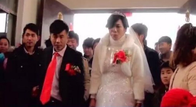 这个套路有点深！男子扮新娘骗彩礼竟然瞒过所有人