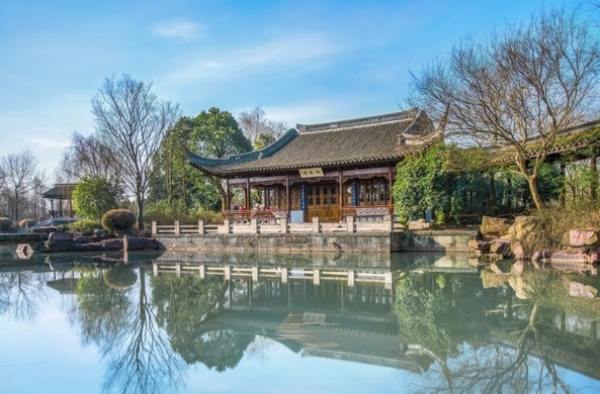 摄影不一定要去空旷的野外 城市风光也很美