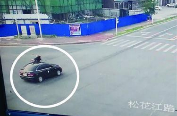 夺命32秒！司机驾车撞死前女友:说我像苍蝇一样恶心