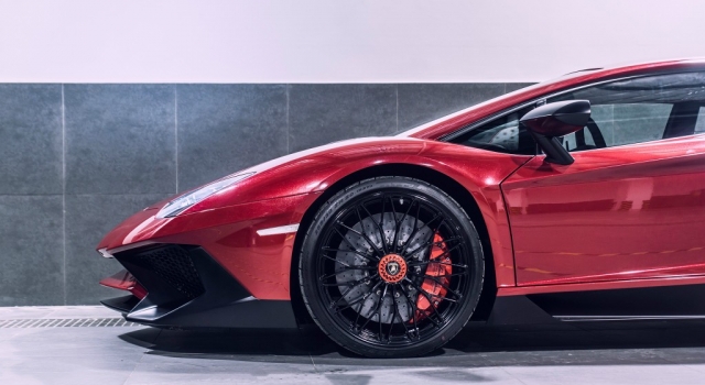兰博基尼Aventador SV LP750图赏 骚红身姿似魅姬佳人