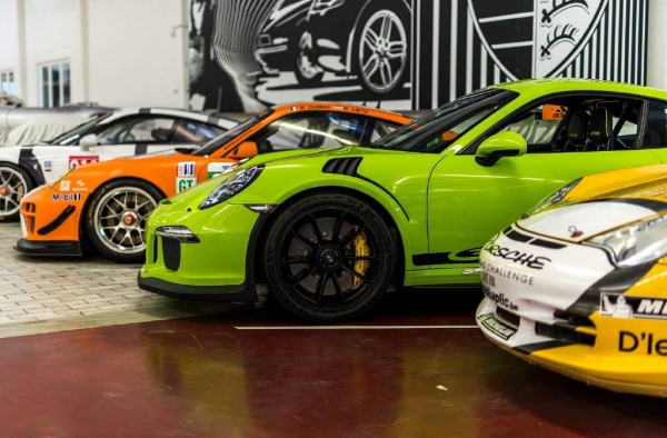 保时捷911 GT3 RS美图赏析 糖果绿青蛙迷人眼