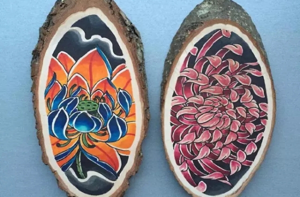 树轮切面也能作画？ 欣赏手绘动物形象作品