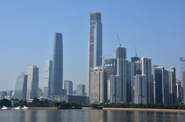 老太卖房遭遇四大奇葩证明 公证无果面临巨额违约金