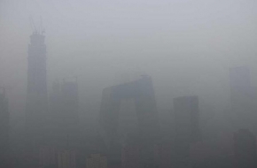 北京今晨雾霾来袭 发布今年首个空气重污染橙色预警