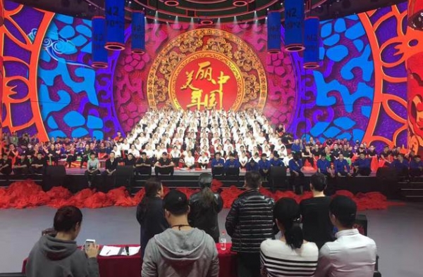 鸡年春晚主持人首曝光 老熟脸李思思撒贝宁缺席