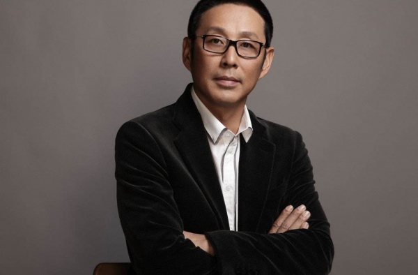 陈道明谈及小鲜肉敬业问题 手破了不过是演员的本分